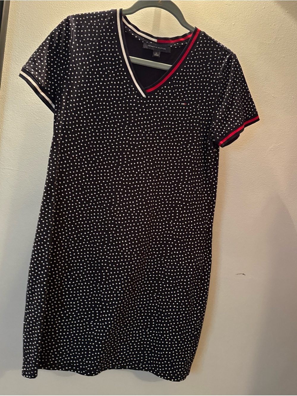 Tommy Hilfiger Black Polka Dot V‑Neck Knit Dress with Red Trim